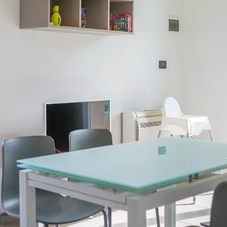 Babyaccommodation Family Comfort Ll Apartment Pietra Ligure